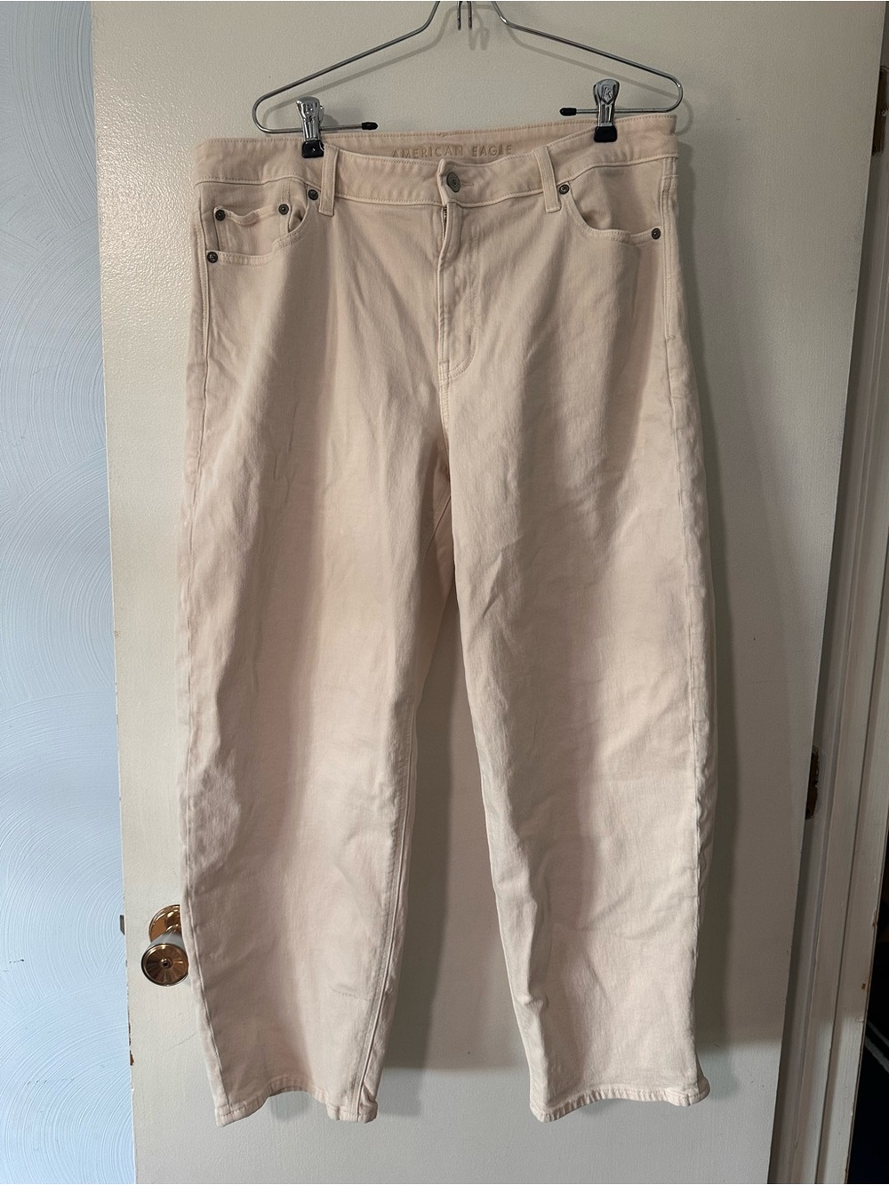 American Eagle Ivory Barrel Leg Jeans